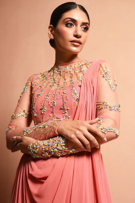 34 Impressive Jewellery Ideas to pair with your Pink Bridal Lehenga | Pink  bridal lehenga, Bridal lehenga, Bridal lehenga choli