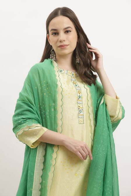 Vrinda By Pundrik Dubey Beige Kurta And Dupatta Chanderi Silk Round Printed Set Online at Aza Fashions Vrinda By Pundrik Dubey_Beige Kurta And Dupatta Chanderi Silk Round Printed Set_Online_at_Aza_Fashions