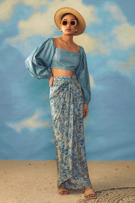 Rishi and Vibhuti Puff Sleeves Crop Top & Skirt Set 