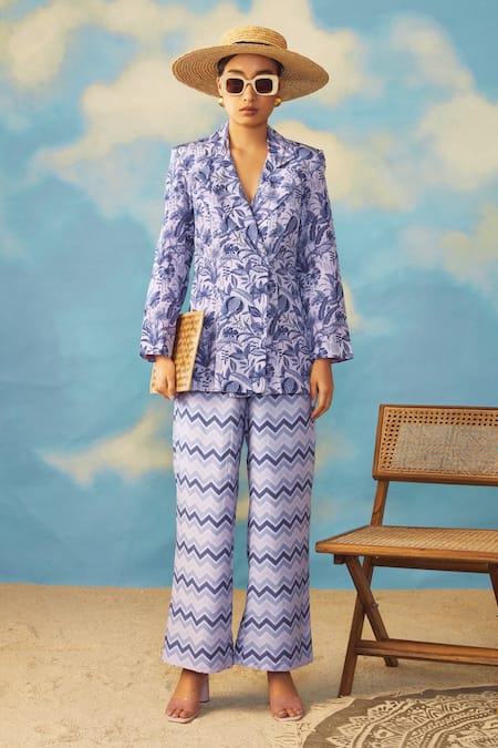 Rishi and Vibhuti Printed Blazer & Pant Set 