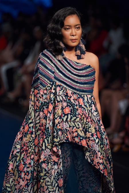 Rishi and Vibhuti One Shoulder Dress Pant Set 