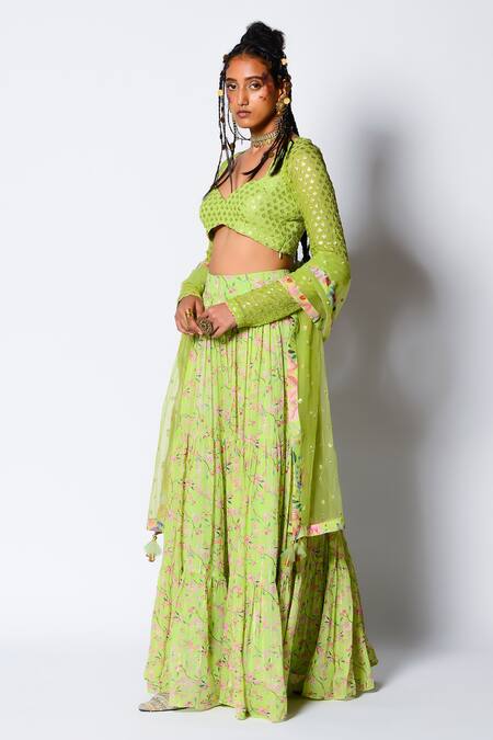 Lady shop bazaar lehenga