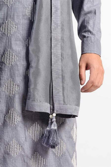 Rishi and Vibhuti_Grey Kurta Linen Embroidered With Silk Scarf _at_Aza_Fashions