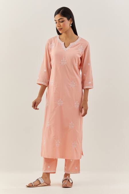 Buy Ikshita Choudhary Peach Cotton Embroidery Floral Notched Kurta Set Online at Aza Fashions Buy_Ikshita Choudhary_Peach Cotton Embroidery Floral Notched Kurta Set_Online_at_Aza_Fashions