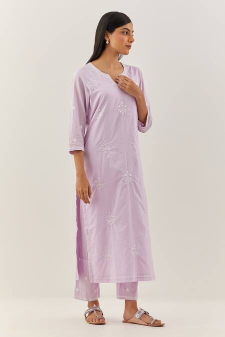 Ikshita Choudhary_Purple Cotton Embroidery Floral Notched Kurta And Pant Set_Online_at_Aza_Fashions
