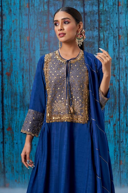 Buy_Label Niti Bothra_Blue Silk Zari Jaal Round Embroidered Yoke Kurta And Palazzo Set _Online_at_Aza_Fashions