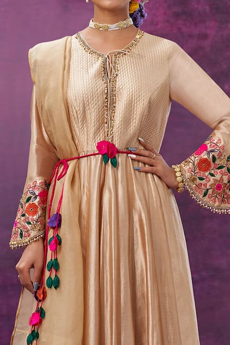 Label Niti Bothra Ivory Kora Silk Mughal Round Floral Applique Anarkali With Dupatta Online at Aza Fashions Label Niti Bothra_Ivory Kora Silk Mughal Round Floral Applique Anarkali With Dupatta _Online_at_Aza_Fashions