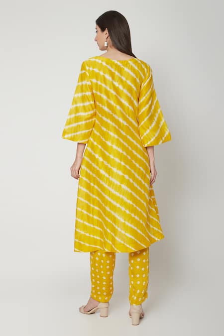 Ruchira Nangalia Leheriya Bandhej Kurta & Pant Set 