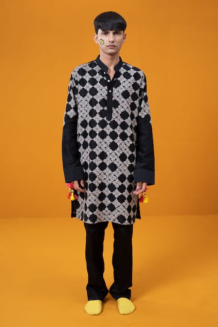 Wabi Sabi By Anshum-Ritesh Black Chanderi Embroidery Wabi Kurta Set 