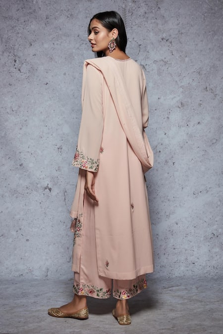 Ajiesh Oberoi Embroidered Kurta Set 