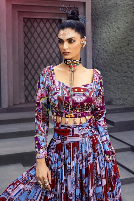Shop Diyarajvvir Multi Color Georgette, Modal Geometric V Neck Print Skirt And Blouse Set at Aza Fashions Shop_Diyarajvvir_Multi Color Georgette, Modal Geometric V Neck Print Skirt And Blouse Set _at_Aza_Fashions