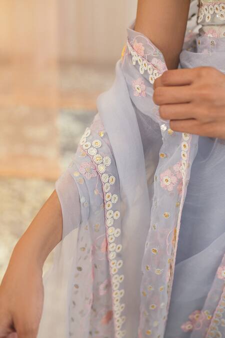 Shop_Madzin_Blue Blouse  80% Silk Embellished Sweetheart Neck Embroidered Saree With _Online_at_Aza_Fashions