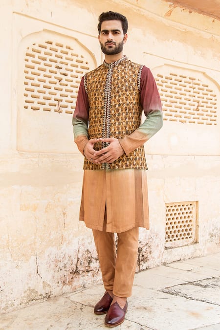 Soniya G Kurta Set With Bundi 