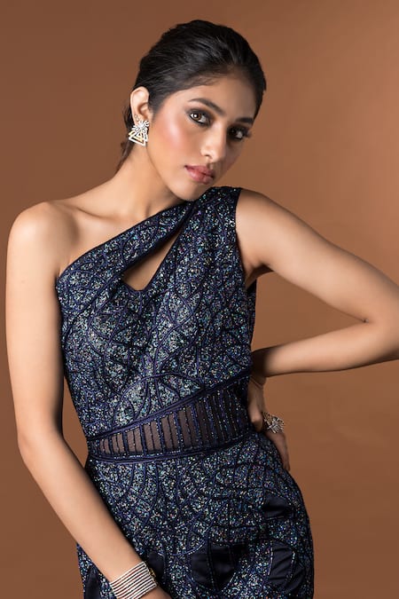 Buy Apnisha Girl's Velvet Fish Cut Dress Online at Best Prices in India -  JioMart.