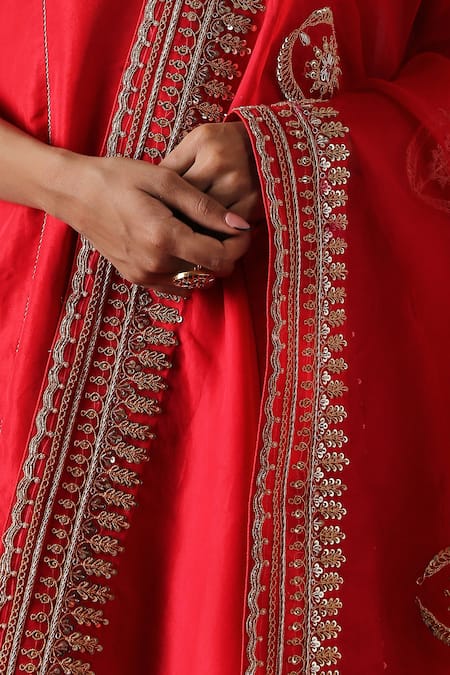 Weaver Story_Red Organza Sequins Embroidered Dupatta _Online_at_Aza_Fashions