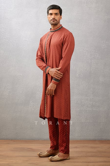 Buy_Torani_Black Slub Silk Floral Gulghast Zain Printed Bundi And Kurta Set  _Online_at_Aza_Fashions