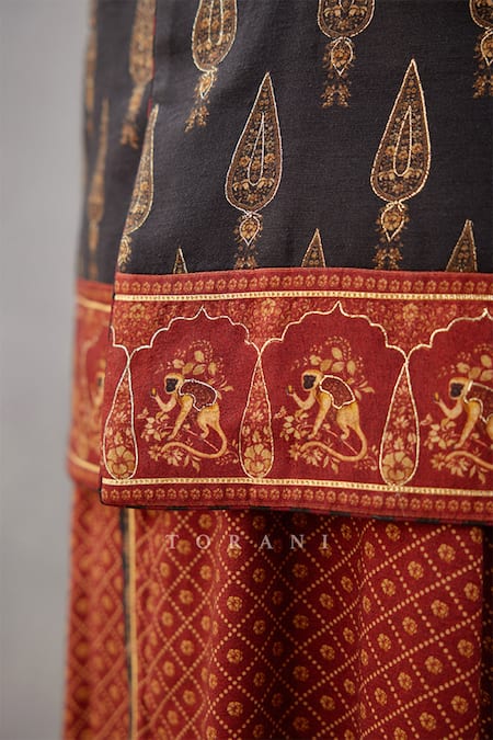 Torani_Black Slub Silk Floral Gulghast Zain Printed Bundi And Kurta Set  _at_Aza_Fashions
