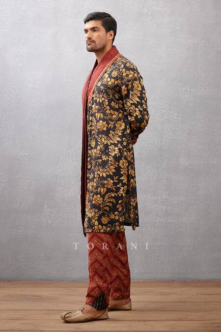 Buy_Torani_Black Slub Silk Floral Gulghast Arham Printed Kurta Set _Online_at_Aza_Fashions
