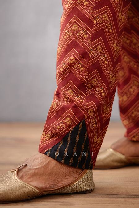 Torani_Black Slub Silk Floral Gulghast Arham Printed Kurta Set _at_Aza_Fashions