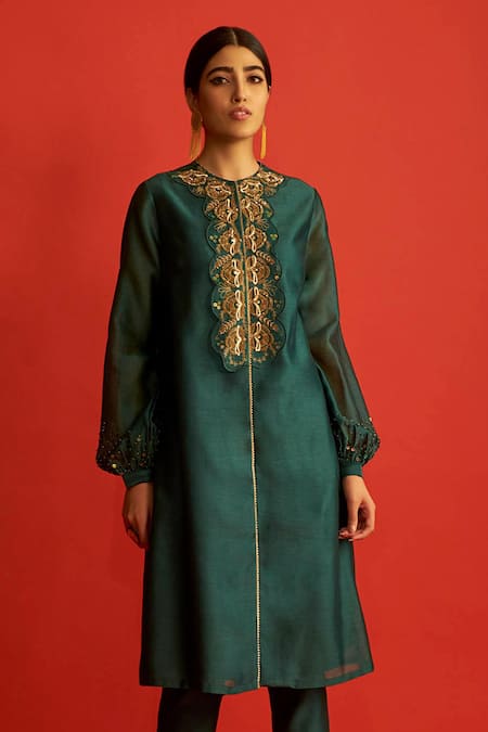 SAKSHAM & NEHARICKA Green Pure Handwoven Chanderi Round Kurta  