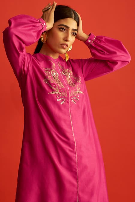 Saksham & Neharicka Pink Pure Handwoven Chanderi Round Kurta at Aza Fashions Saksham & Neharicka_Pink Pure Handwoven Chanderi Round Kurta _at_Aza_Fashions