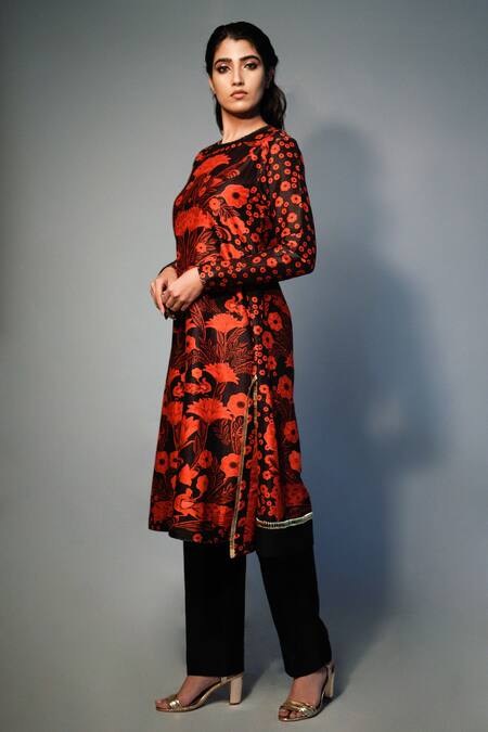 Saksham & Neharicka Black Chanderi Floral, Gota Trim Round Print Kurta Online at Aza Fashions Saksham & Neharicka_Black Chanderi Floral, Gota Trim Round Print Kurta _Online_at_Aza_Fashions