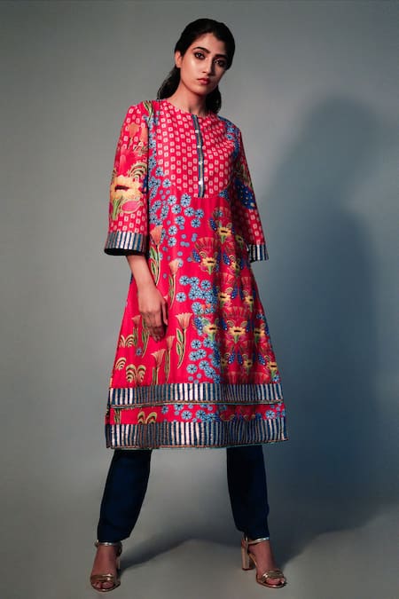 SAKSHAM & NEHARICKA Chanderi Printed Kurta 