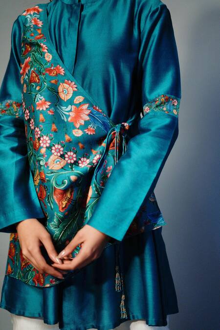 Saksham & Neharicka Blue Chanderi Floral Mandarin Collar Printed Layered Kurta at Aza Fashions Saksham & Neharicka_Blue Chanderi Floral Mandarin Collar Printed Layered Kurta _at_Aza_Fashions