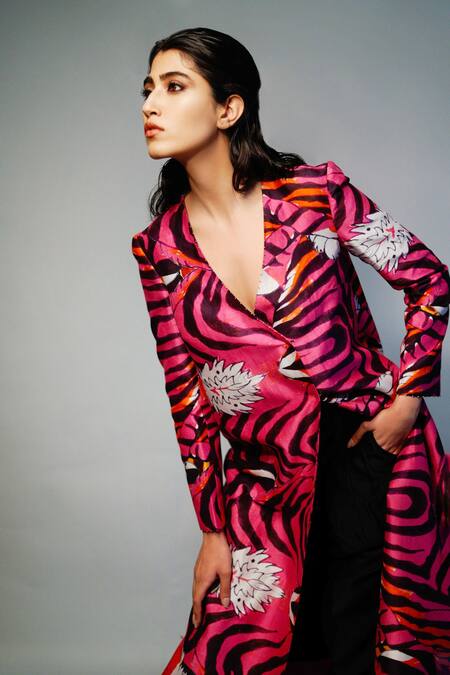 Saksham & Neharicka_Pink Chanderi Floral, Panther V Neck Printed Kurta_at_Aza_Fashions