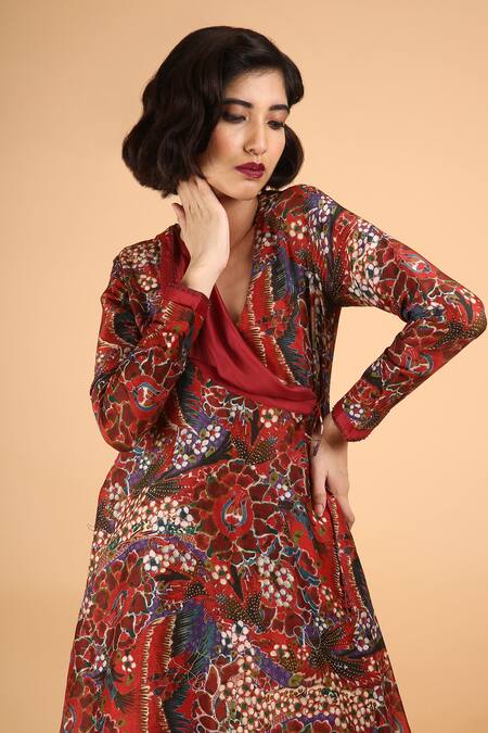 Shop_Saksham & Neharicka_Red Chanderi V Neck Kurta Set_Online_at_Aza_Fashions