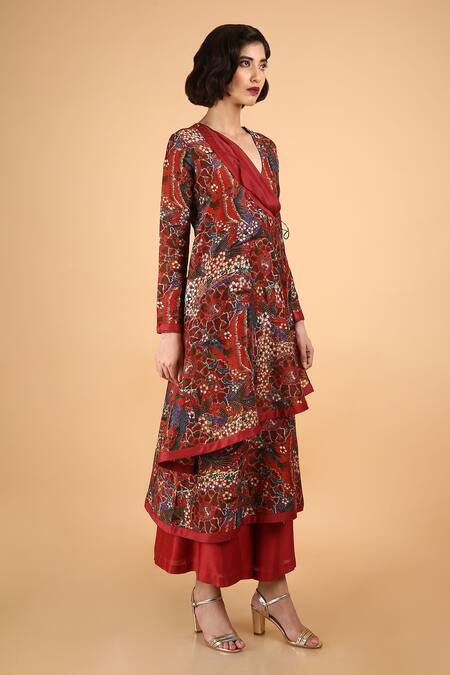 Buy_Saksham & Neharicka_Red Chanderi V Neck Kurta Set_Online_at_Aza_Fashions