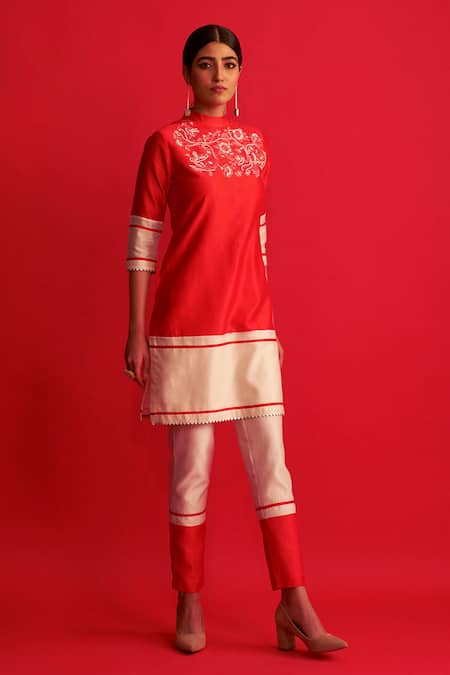 SAKSHAM & NEHARICKA Pure Handwoven Chanderi Kurta & Pant Set 