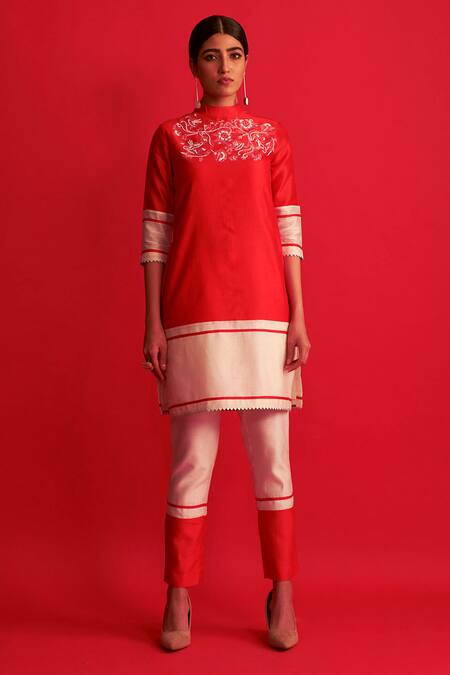 Buy Saksham & Neharicka Red Pure Handwoven Chanderi High Neck Kurta And Pant Set Online at Aza Fashions Buy_Saksham & Neharicka_Red Pure Handwoven Chanderi High Neck Kurta And Pant Set _Online_at_Aza_Fashions