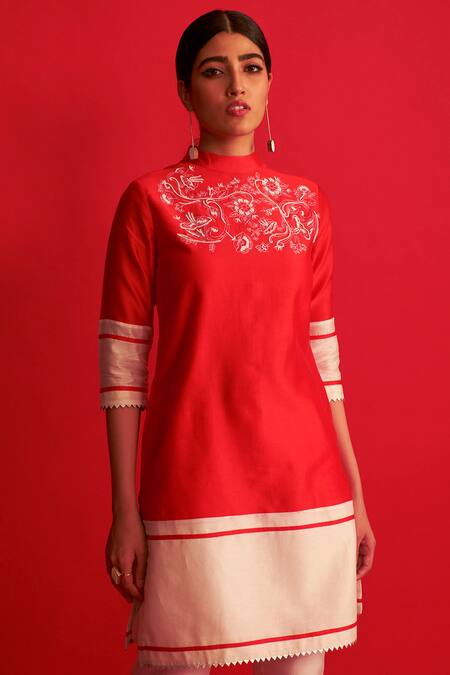Shop Saksham & Neharicka Red Pure Handwoven Chanderi High Neck Kurta And Pant Set Online at Aza Fashions Shop_Saksham & Neharicka_Red Pure Handwoven Chanderi High Neck Kurta And Pant Set _Online_at_Aza_Fashions