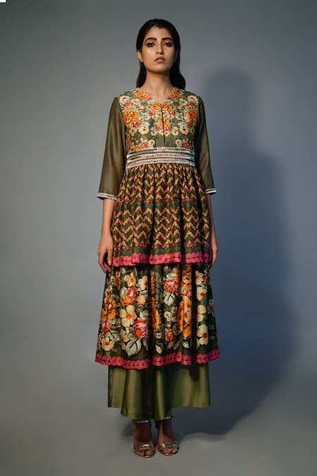 Buy_Saksham & Neharicka_Green Chanderi Floral, Sequin V Neck Tiered Printed Kurta And Palazzo Set_Online_at_Aza_Fashions