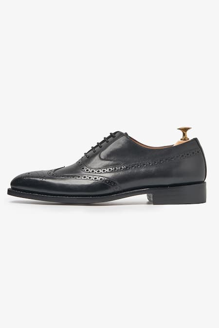 Buy_Whitemuds_Black Kinsale Brogue Shoes _Online_at_Aza_Fashions
