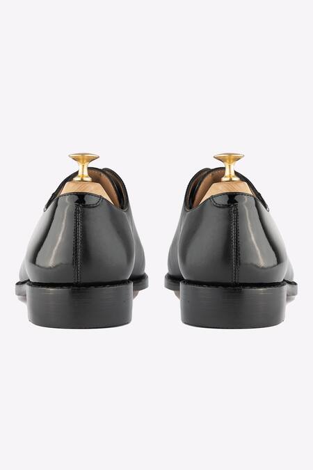 Whitemuds_Black Repton Patent Oxford Shoes _Online_at_Aza_Fashions