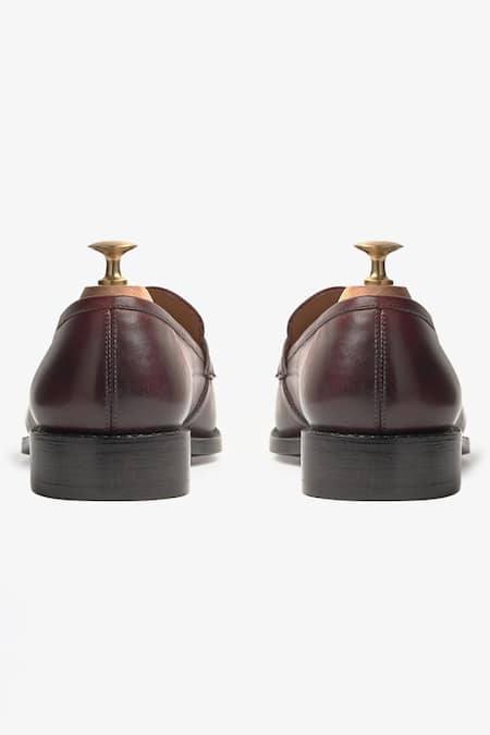 Whitemuds_Maroon Southwark Tassel Slip-on Loafers _Online_at_Aza_Fashions