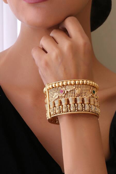 Buy_Swabhimann_Gold Plated Crystals Floral Embellished Kada _Online_at_Aza_Fashions