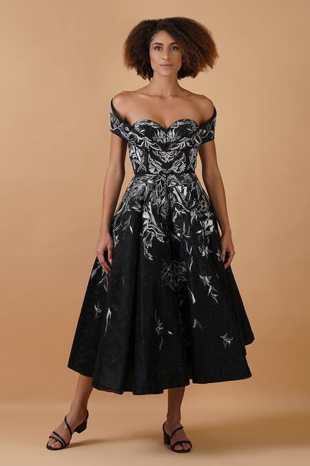 Buy_Samant Chauhan_Black Cotton Silk Embroidery Zari Sweetheart Neck Off Shoulder Dress _Online_at_Aza_Fashions
