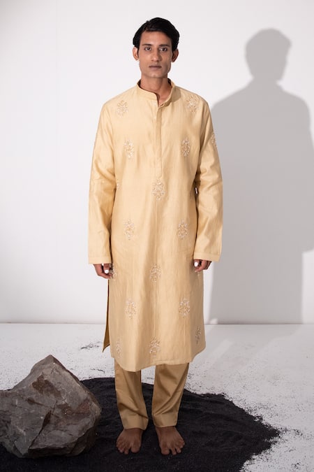 Wabi Sabi By Anshum-Ritesh Chanderi Embroidered Kurta Set 