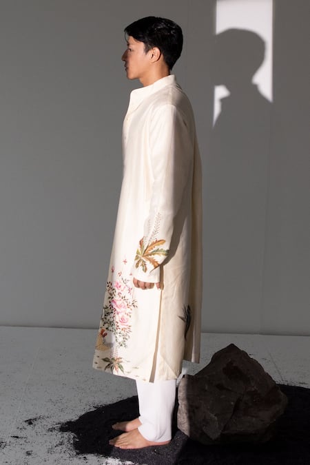 Wabi Sabi By Anshum-Ritesh_Ivory Chanderi Rooster Call Hand Painted Kurta Set _Online_at_Aza_Fashions