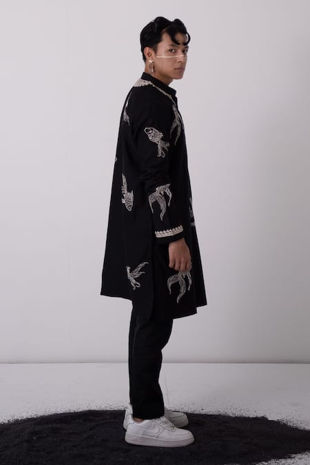 Wabi Sabi By Anshum-Ritesh_Black Chanderi Cutdana, Sequin, Aari, Bead, Fishy Fin Embroidered Kurta Set _Online_at_Aza_Fashions