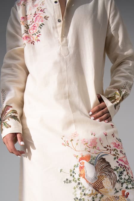 Shop_Wabi Sabi By Anshum-Ritesh_Ivory Chanderi Rooster Call Hand Painted Kurta Set _Online_at_Aza_Fashions