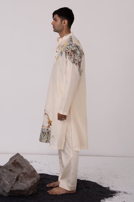 Wabi Sabi By Anshum-Ritesh_Ivory Chanderi Monkey Menance Hand Painted Kurta Set _Online_at_Aza_Fashions