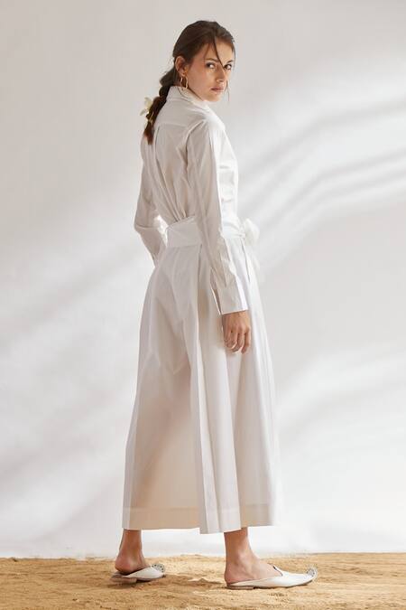 Shop House Of Three White Cotton Poplin Pleated Culottes With Tie-up Online at Aza Fashions Shop_House Of Three_White Cotton Poplin Pleated Culottes With Tie-up _Online_at_Aza_Fashions