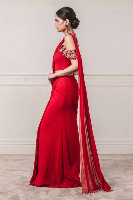 Tarun Tahiliani_Red Chiffon Halter Pre-draped Saree With Blouse_Online_at_Aza_Fashions