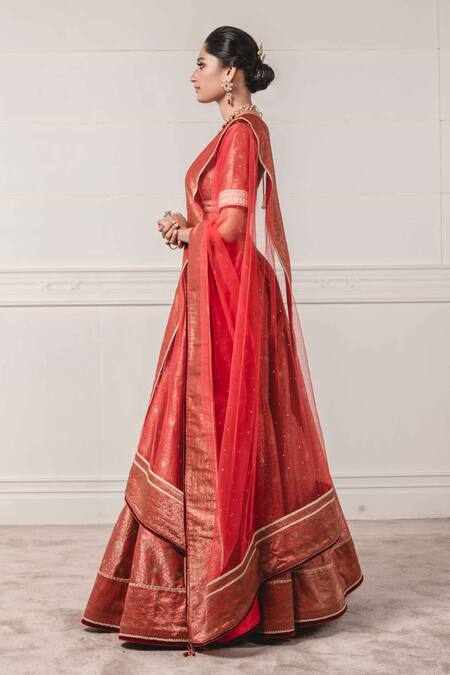 Tarun Tahiliani_Red Net, Brocade U Neck Bridal Lehenga Set_Online_at_Aza_Fashions