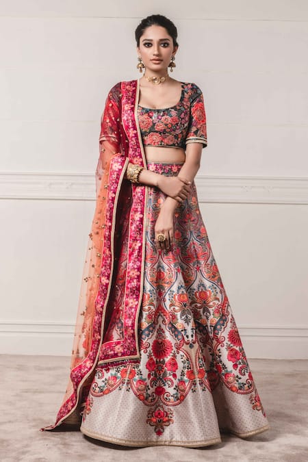 Tarun Tahiliani Womens Embroidered Kalidar Lehenga (XL) in Allahabad at  best price by Amit Saree Collection - Justdial