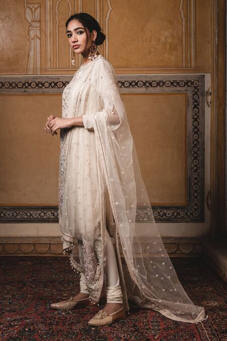 Buy Tarun Tahiliani White Georgette Round Embroidered Kurta Set Online at Aza Fashions Buy_Tarun Tahiliani_White Georgette Round Embroidered Kurta Set _Online_at_Aza_Fashions